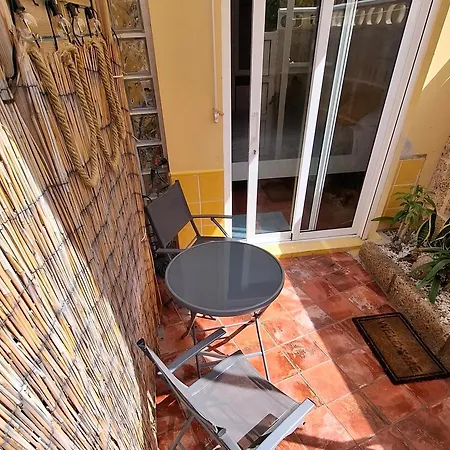 Doble Con Bano Y Terraza Privada 게스트하우스 엘메다노
