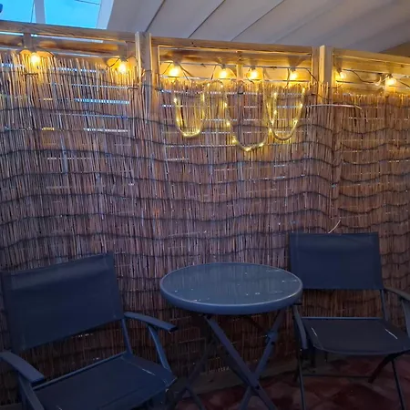 Doble Con Bano Y Terraza Privada Vendégház *